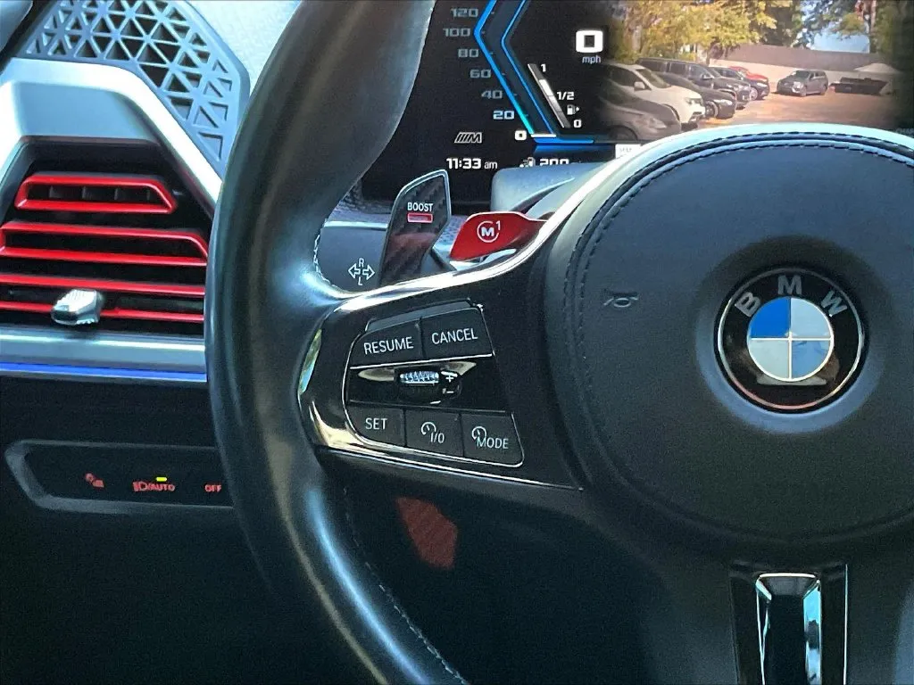 BMW XM photo 11