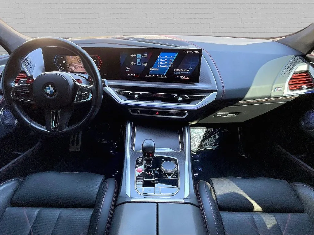 BMW XM photo 7