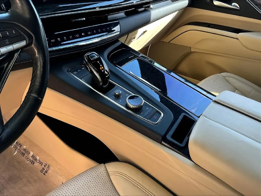Cadillac Escalade photo 18