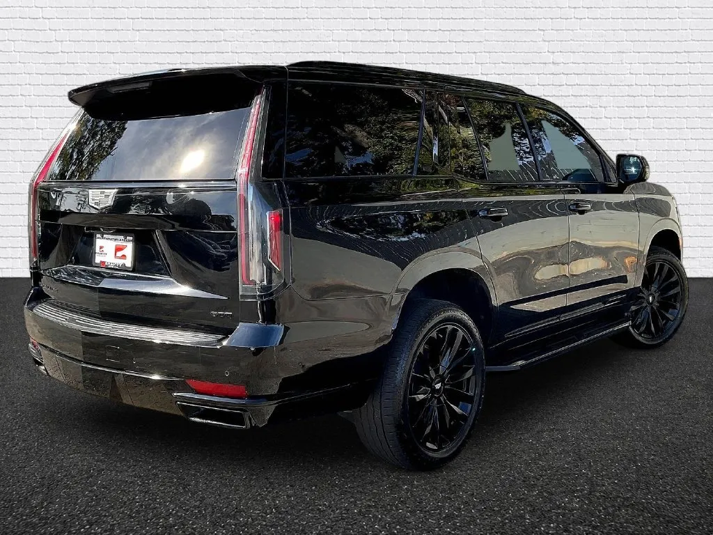 Cadillac Escalade photo 6