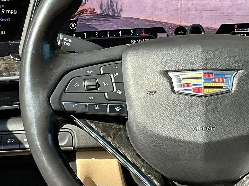 Cadillac Escalade photo 11
