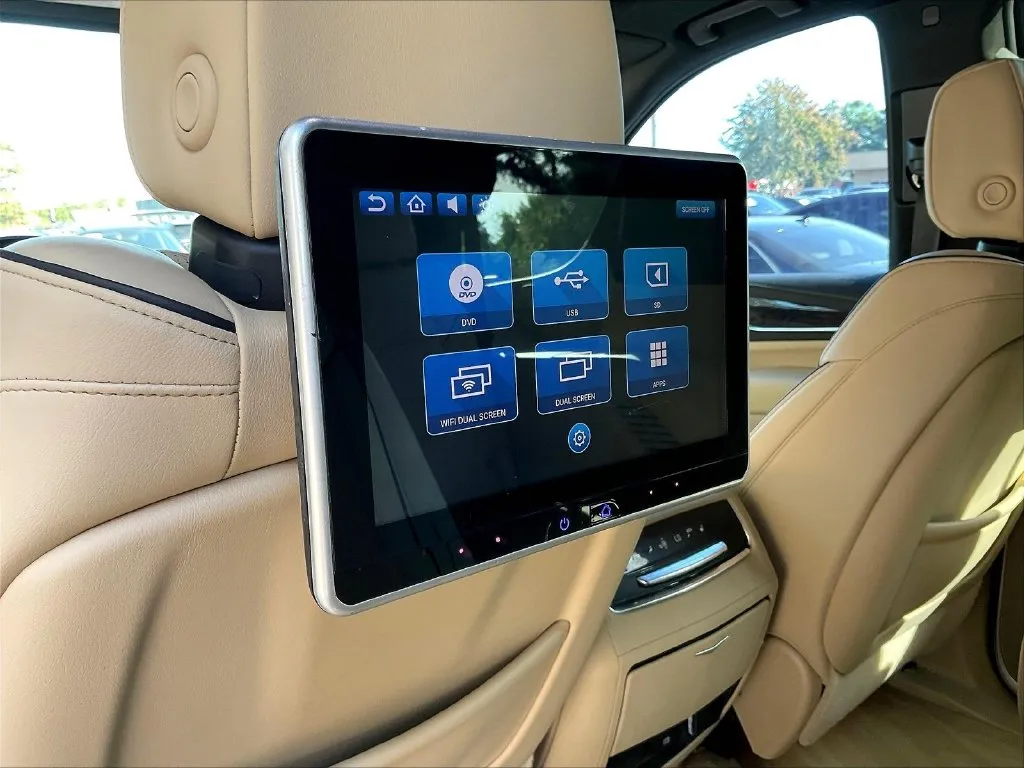 Cadillac Escalade photo 37