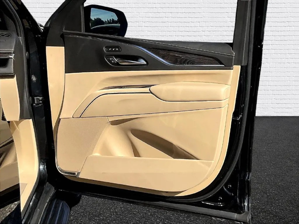 Cadillac Escalade photo 28