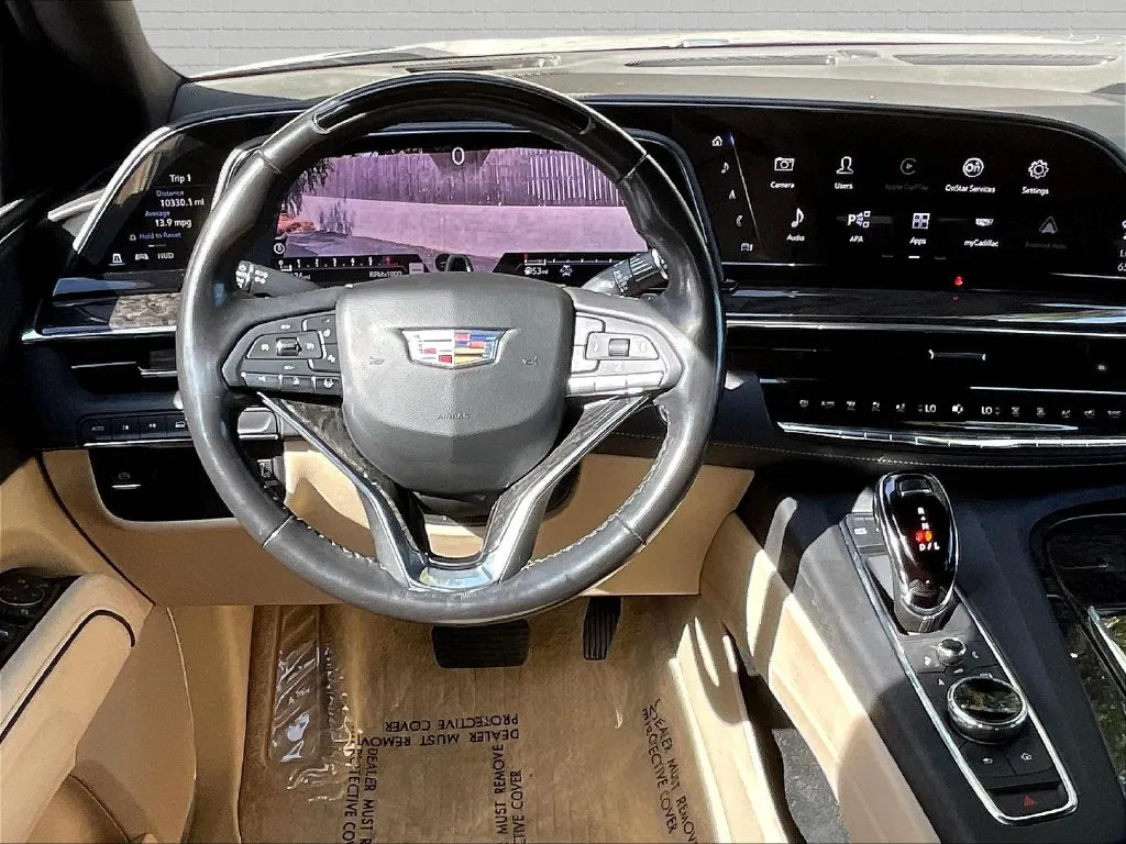 Cadillac Escalade photo 8