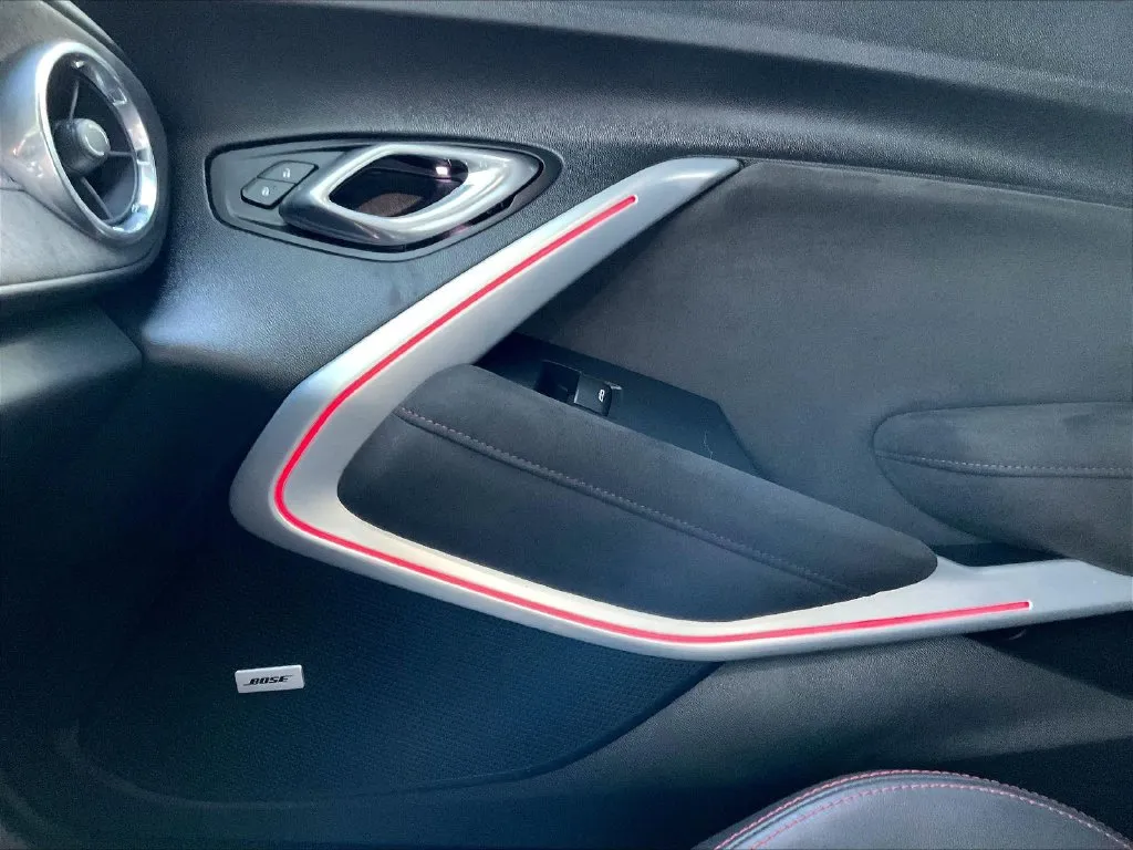 Chevrolet Camaro photo 37
