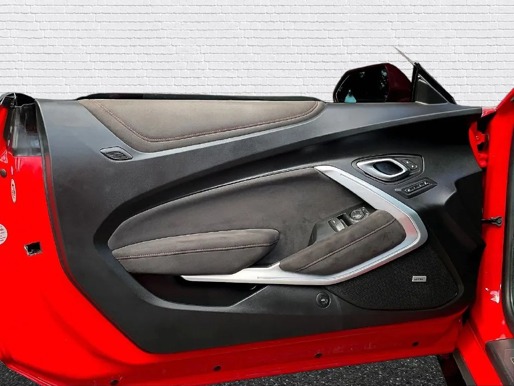 Chevrolet Camaro photo 19