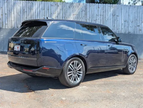 More photos of 2023 Land Rover Range Rover SE at Gravity Motor Cars, GA
