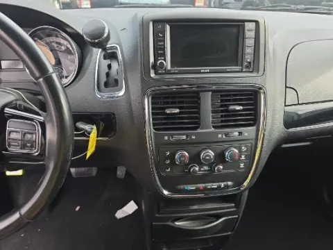 More photos of 2020 Dodge Grand Caravan SE at Gravity Motor Cars, GA