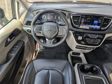 Photos of 2022 Chrysler Pacifica Touring L for sale in Marietta, GA at Gravity Motor Cars