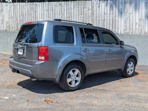 More photos of 2011 Honda Pilot EX at Gravity Motor Cars, GA