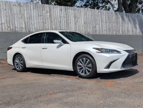 More photos of 2021 Lexus ES 350 at Gravity Motor Cars, GA