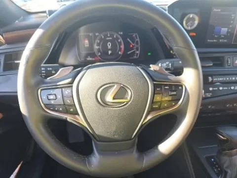 More photos of 2022 Lexus ES 350 at Gravity Motor Cars, GA