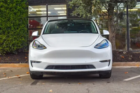 More photos of 2022 Tesla Model Y Long Range at Gravity Autos Sandy Springs, GA