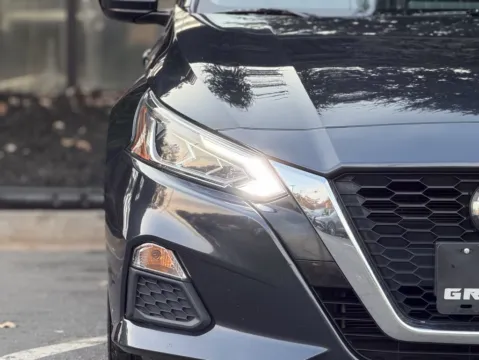 More photos of 2022 Nissan Altima 2.5 SV at Gravity Autos Sandy Springs, GA