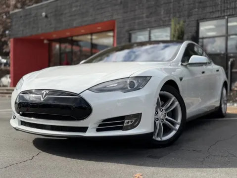 Photos of 2015 Tesla Model S 70D for sale in Sandy Springs, GA at Gravity Autos Sandy Springs