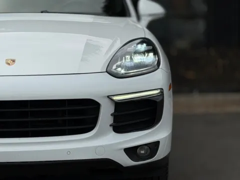 More photos of 2016 Porsche Cayenne E-Hybrid S at Gravity Autos Sandy Springs, GA
