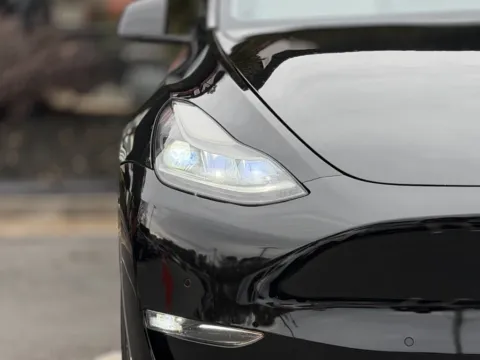 More photos of 2022 Tesla Model Y Performance at Gravity Autos Sandy Springs, GA