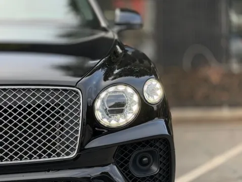 More photos of 2023 Bentley Bentayga V8 at Gravity Autos Sandy Springs, GA