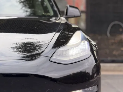 More photos of 2019 Tesla Model 3 at Gravity Autos Sandy Springs, GA