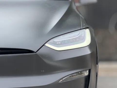 More photos of 2022 Tesla Model X at Gravity Autos Sandy Springs, GA