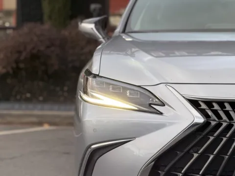 More photos of 2022 Lexus ES 350 Ultra Luxury at Gravity Autos Sandy Springs, GA