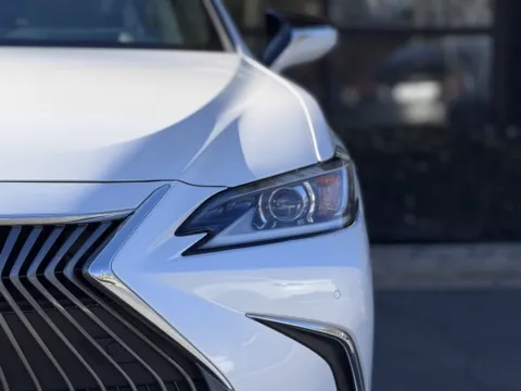 More photos of 2019 Lexus ES 350 at Gravity Autos Sandy Springs, GA