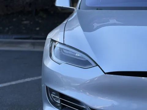 More photos of 2017 Tesla Model S 75 at Gravity Autos Sandy Springs, GA