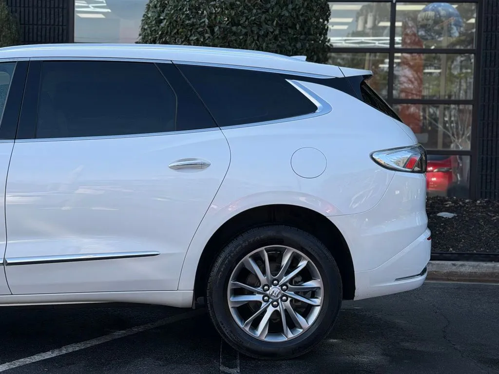 2023 Buick Enclave Avenir - Photo 11