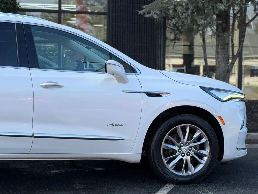 2023 Buick Enclave Avenir - Photo 23