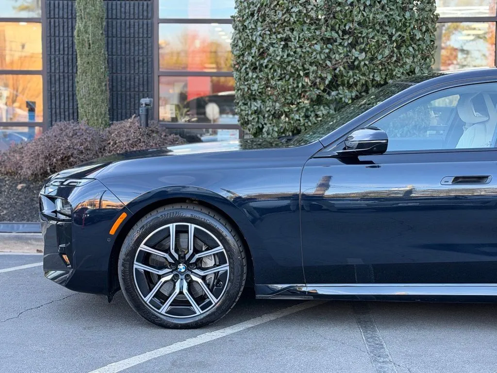 2023 BMW 7 Series 760i - Photo 10