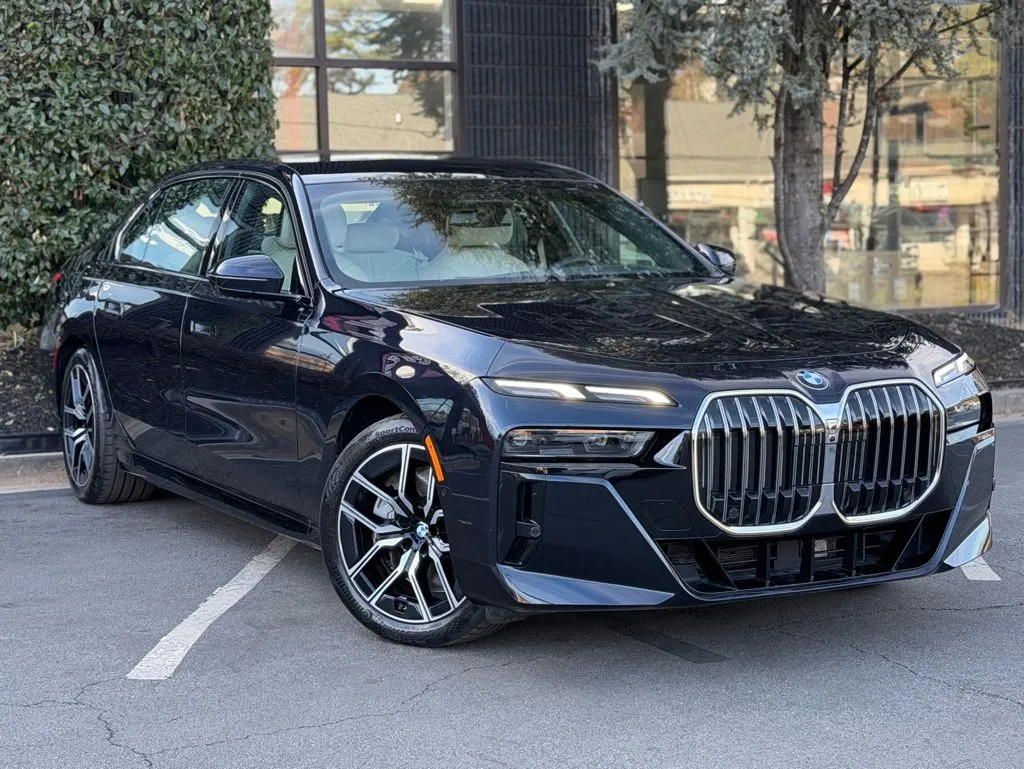 2023 BMW 7 Series 760i - Photo 7