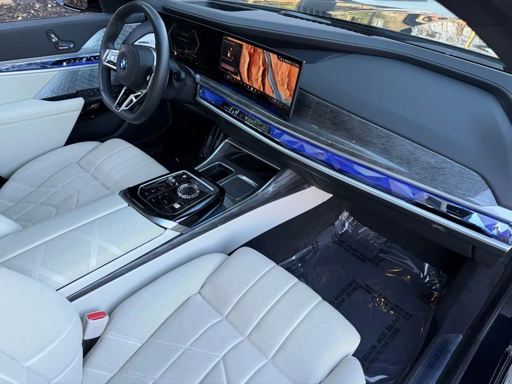 2023 BMW 7 Series 760i - Photo 34