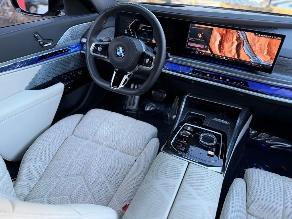 2023 BMW 7 Series 760i - Photo 45