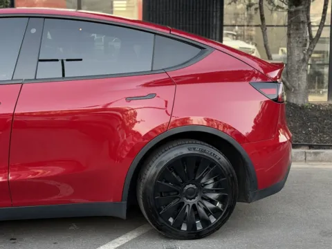 More photos of 2021 Tesla Model Y Long Range at Gravity Autos Sandy Springs, GA