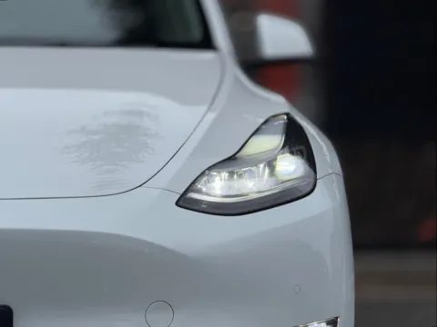 More photos of 2022 Tesla Model Y Performance at Gravity Autos Sandy Springs, GA