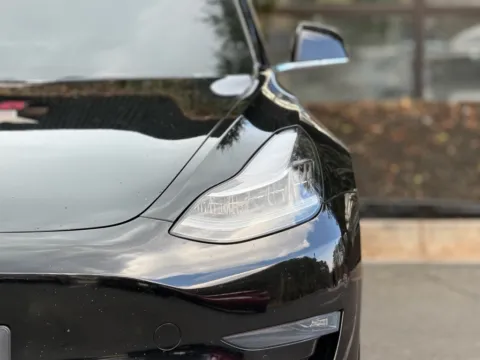 More photos of 2019 Tesla Model 3 at Gravity Autos Sandy Springs, GA