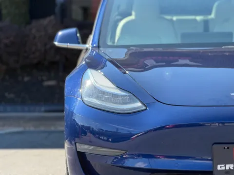 More photos of 2018 Tesla Model 3 Long Range at Gravity Autos Sandy Springs, GA