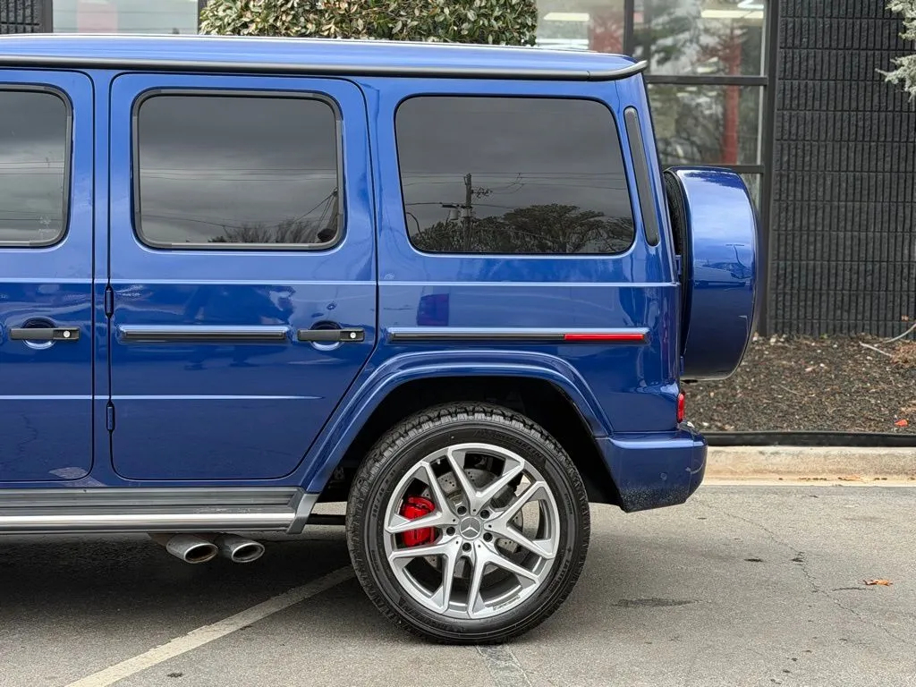 Mercedes-Benz G-Class photo 11