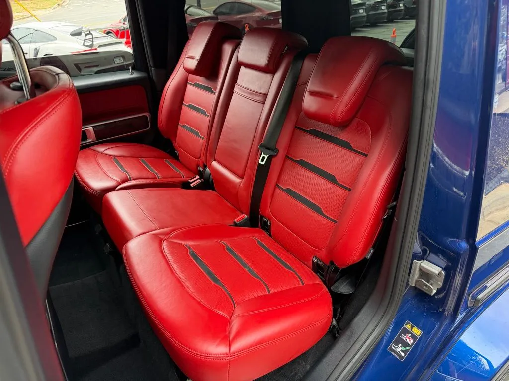Mercedes-Benz G-Class photo 32