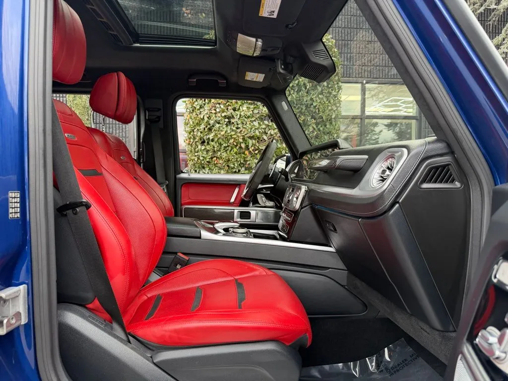 Mercedes-Benz G-Class photo 33