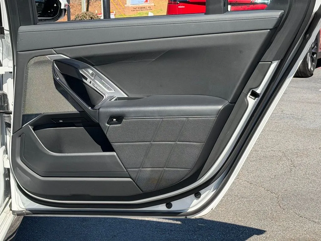 BMW 7 Series photo 41