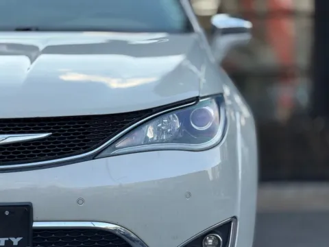 More photos of 2017 Chrysler Pacifica Limited at Gravity Autos Sandy Springs, GA