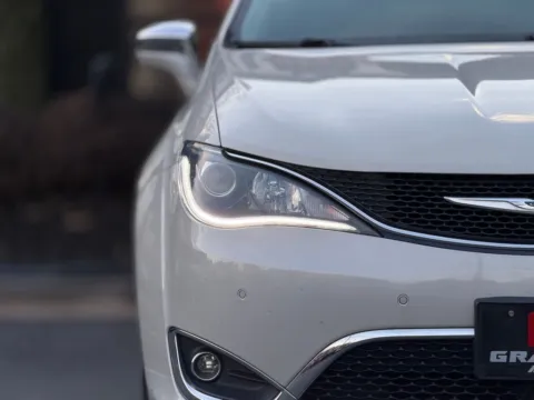 More photos of 2017 Chrysler Pacifica Limited at Gravity Autos Sandy Springs, GA