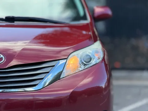 More photos of 2014 Toyota Sienna L at Gravity Autos Sandy Springs, GA