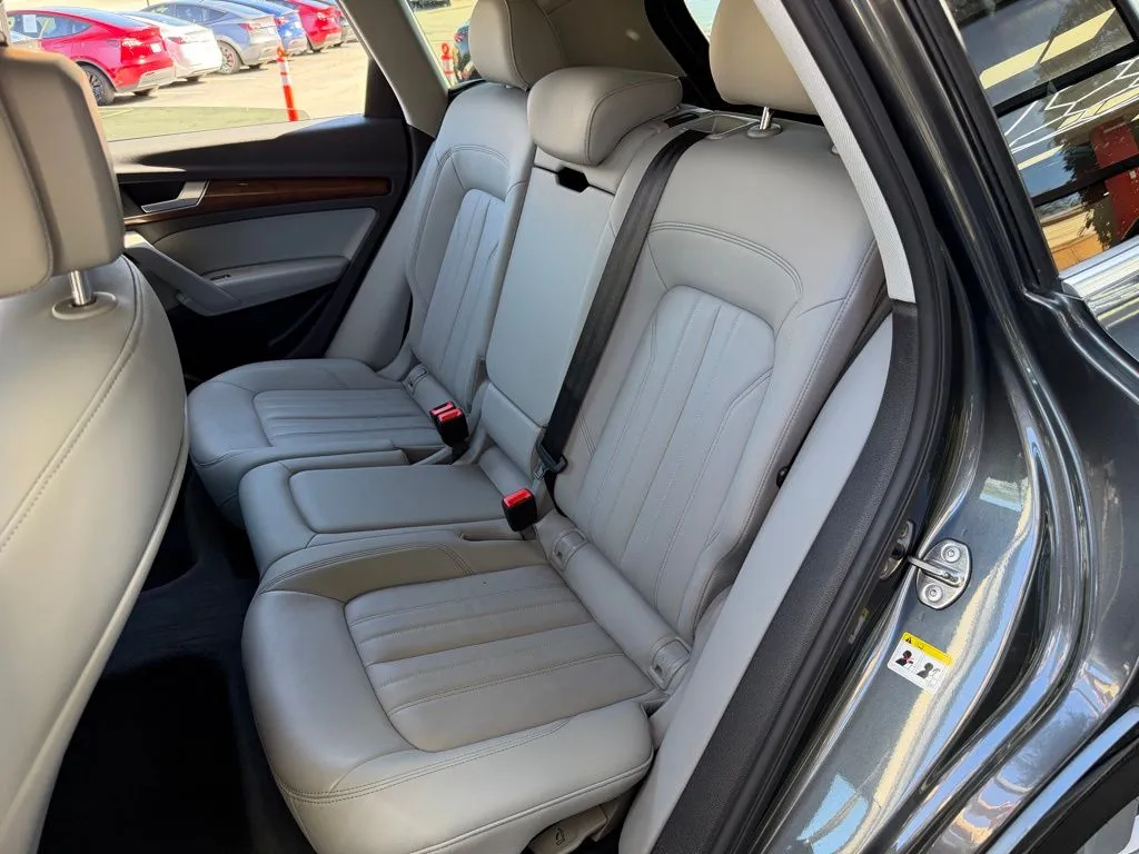 2022 Audi Q5 Premium - Photo 32