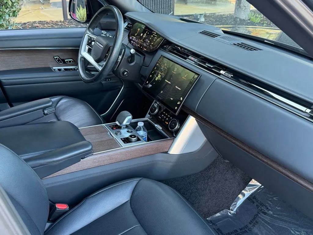 Land Rover Range Rover photo 30
