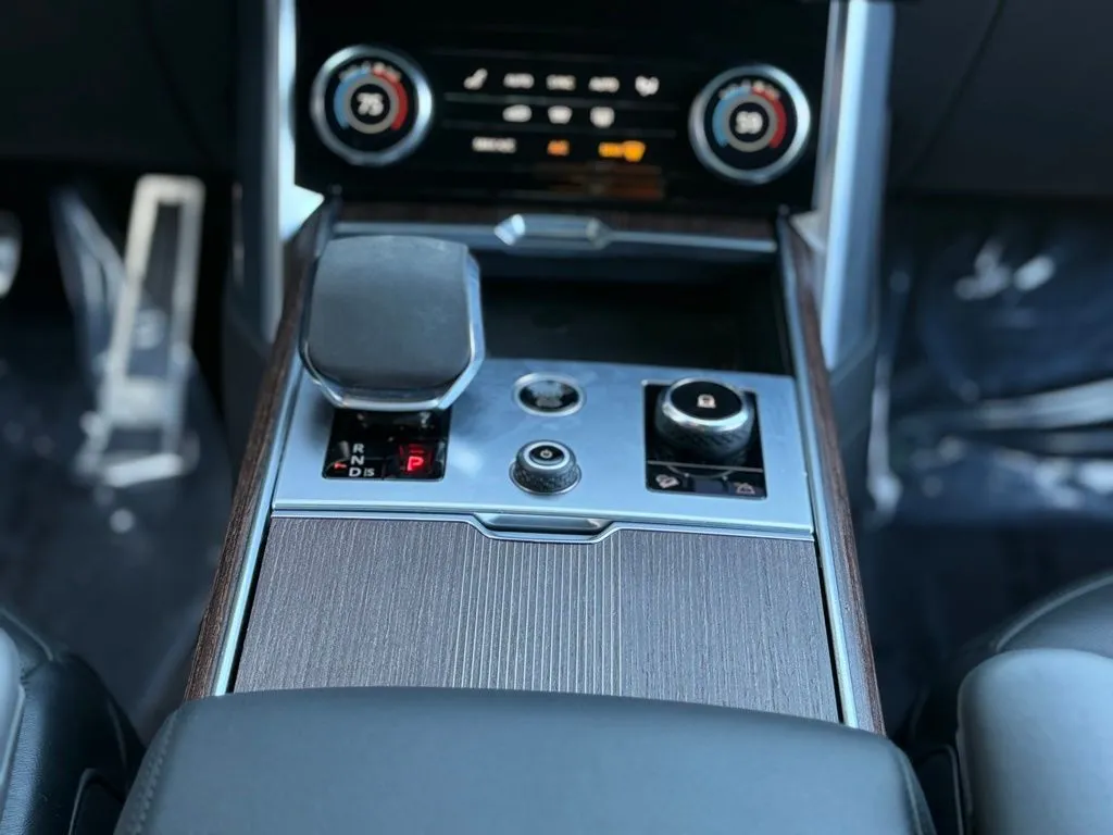 Land Rover Range Rover photo 46