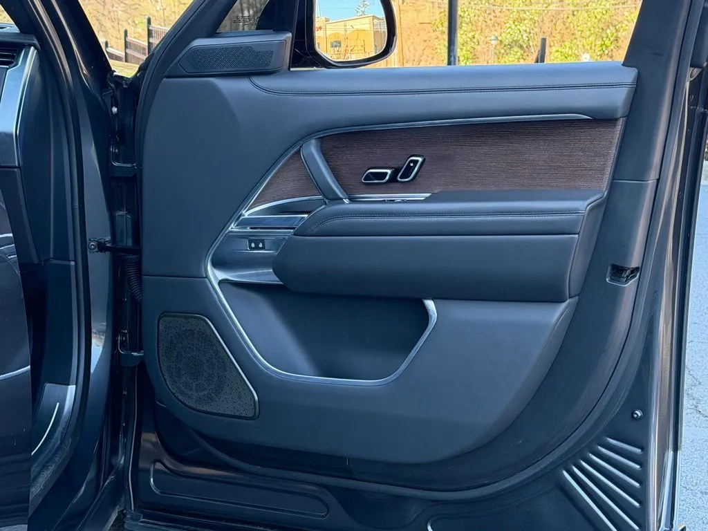 Land Rover Range Rover photo 33