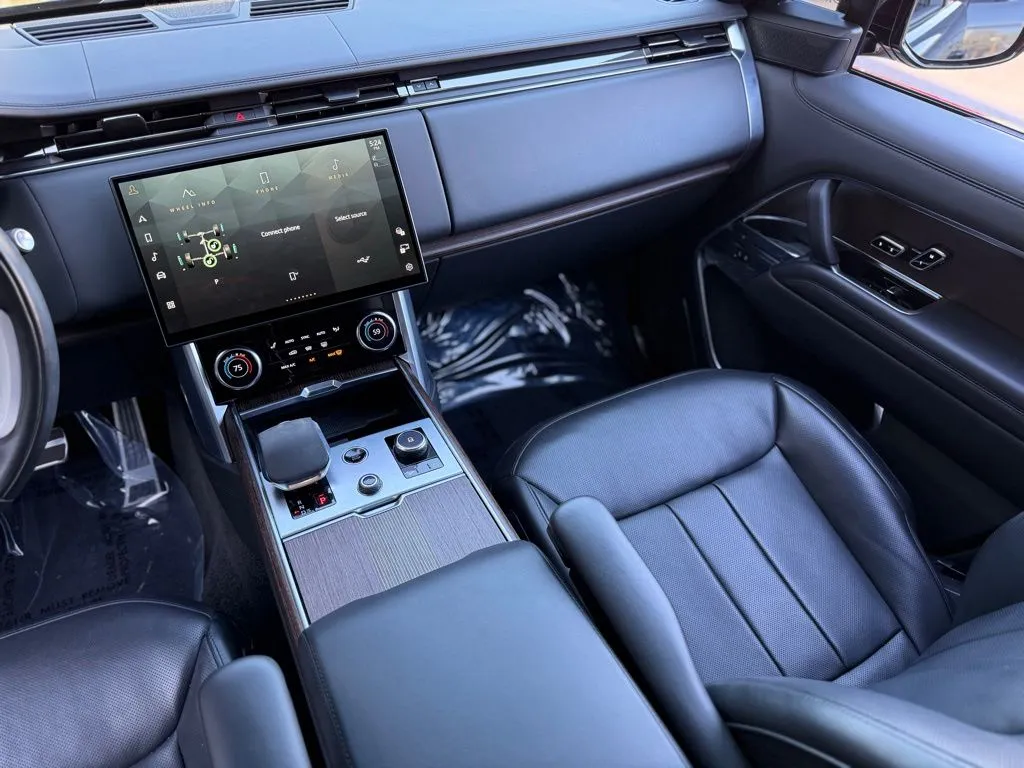 Land Rover Range Rover photo 40