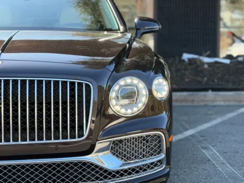 2021 Bentley Flying Spur W12 — view 5